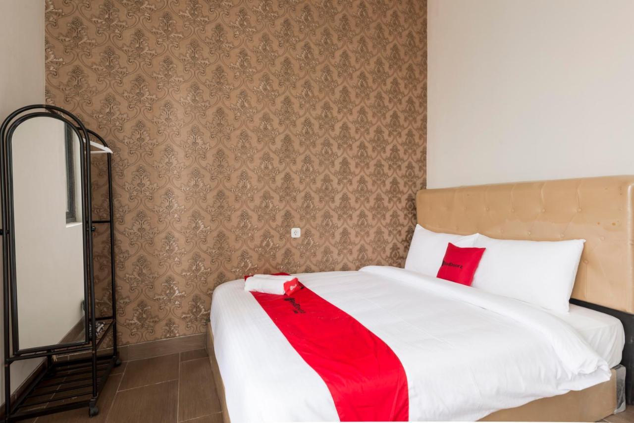 Reddoorz Near Grand City Mall 2 Surabaya Bagian luar foto