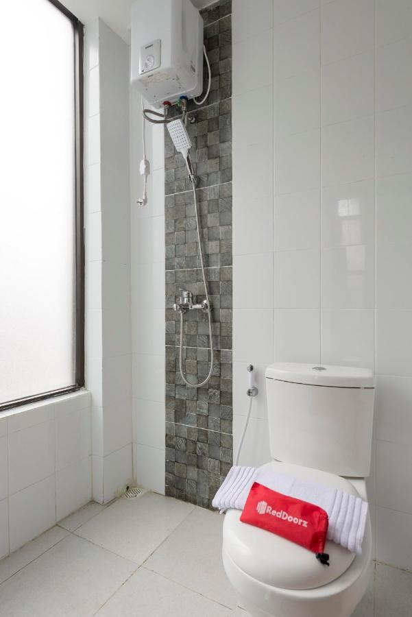 Reddoorz Near Grand City Mall 2 Surabaya Bagian luar foto
