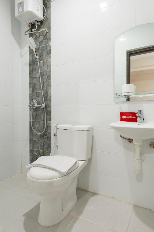 Reddoorz Near Grand City Mall 2 Surabaya Bagian luar foto